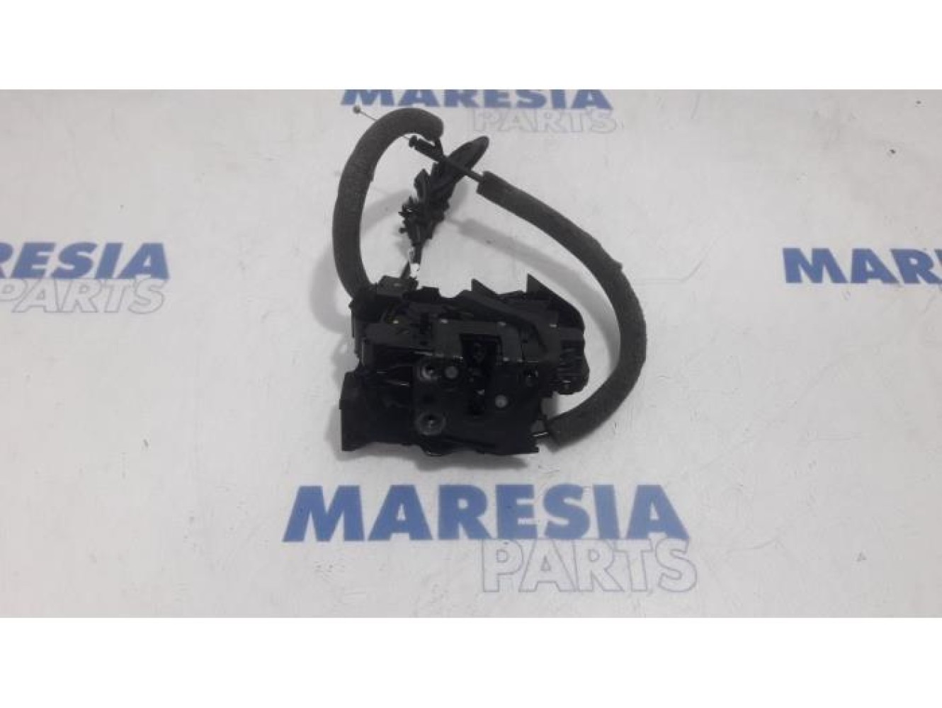 Renault - Megane - Rear door mechanism 4-door, right