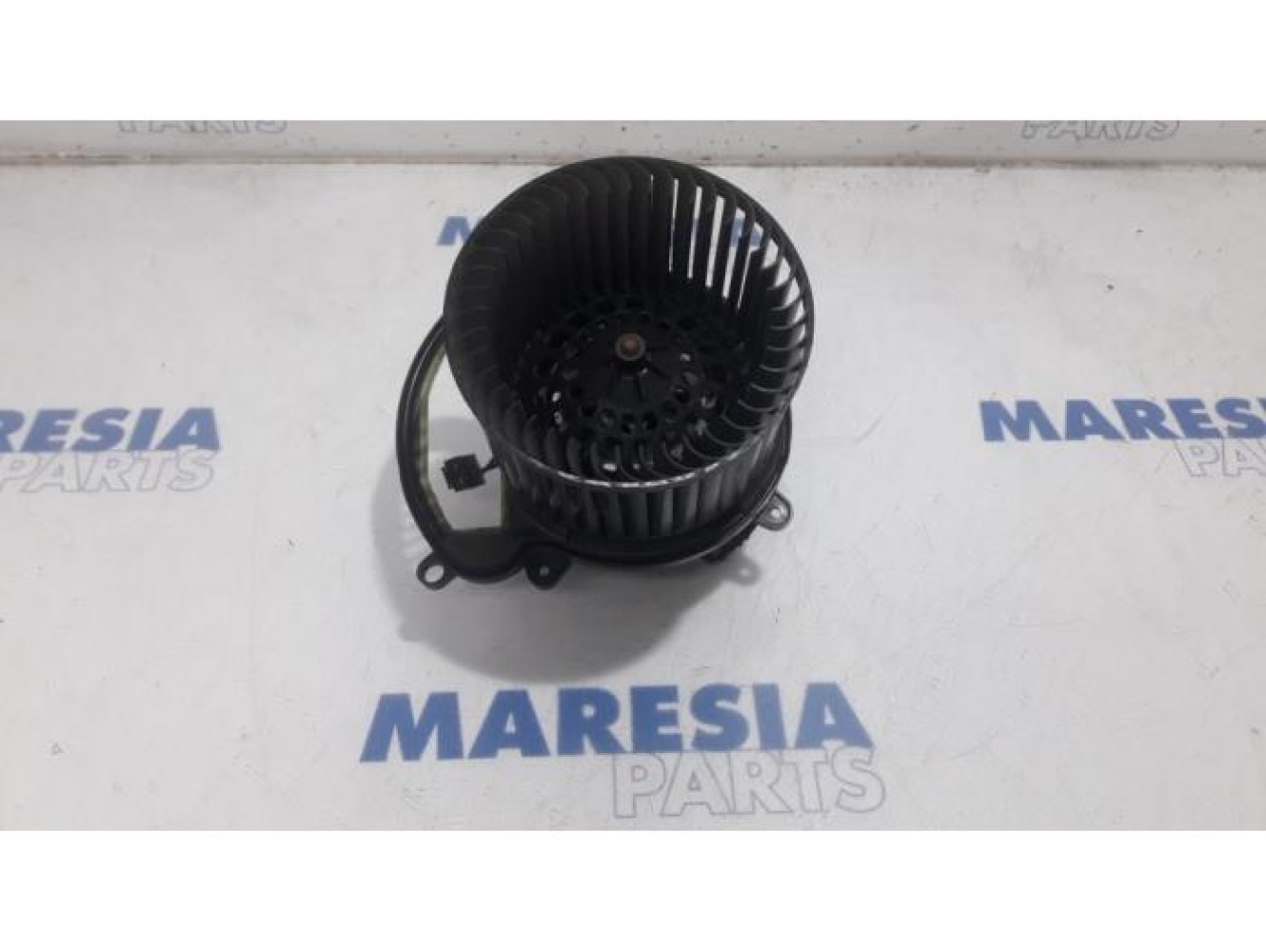 Renault - Megane - Heating and ventilation fan motor