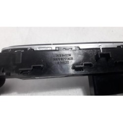 Renault - Megane - Switch