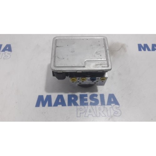 Renault - Scenic - ABS pump