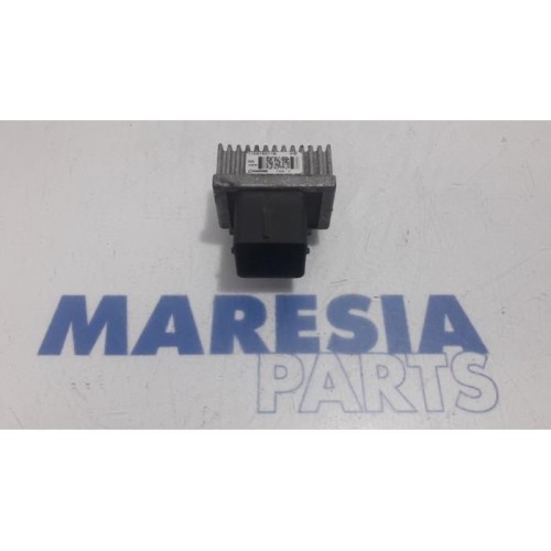 Renault - Scenic - Glow plug relay