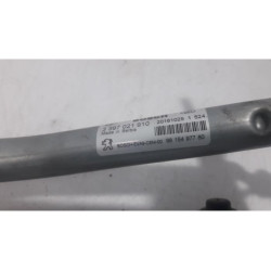 Peugeot - 208 - Wiper mechanism