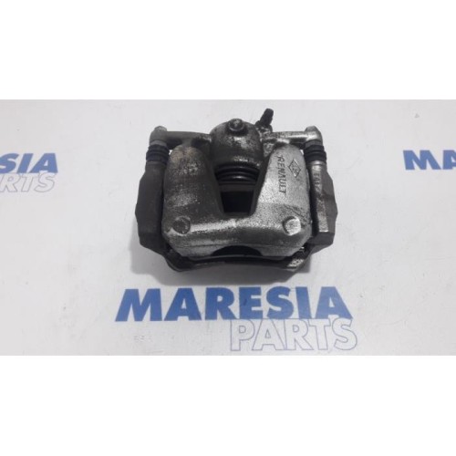 Renault - Megane - Front brake calliper, left