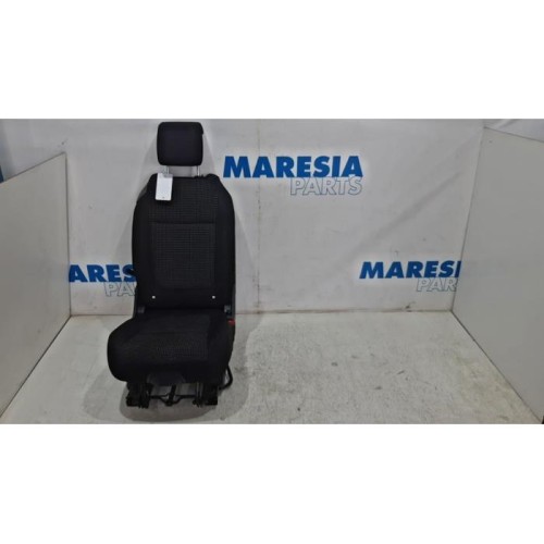Peugeot - 5008 - Sitz hinten
