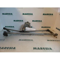 Renault - Clio - Wiper mechanism