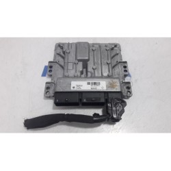Renault - Scenic - Engine management computer