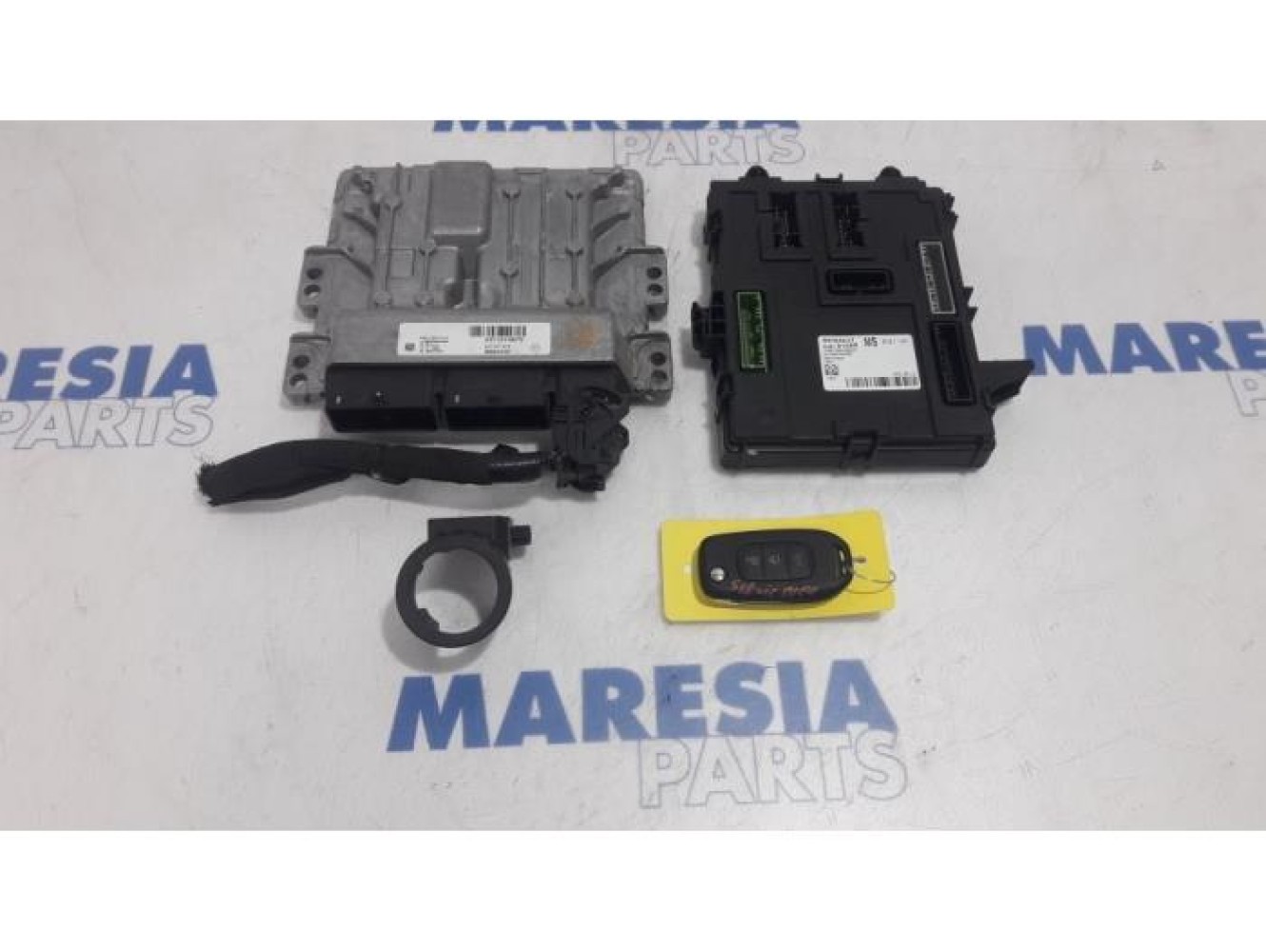 Renault - Scenic - Engine management computer