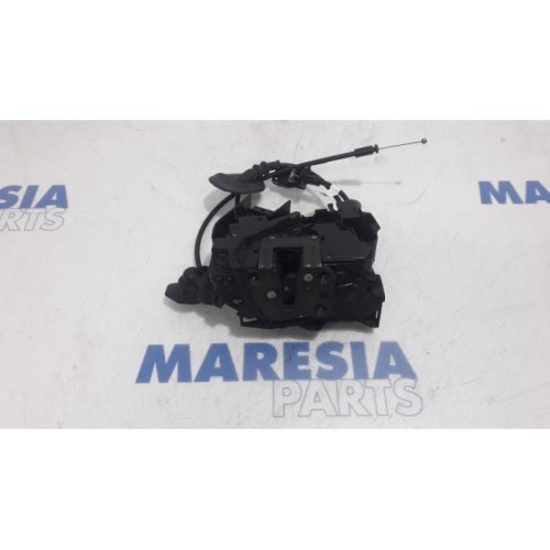 Renault - Scenic - Door lock mechanism 4-door, front left