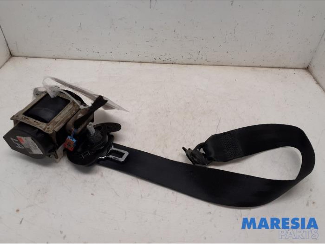 Renault - Scenic - Rear seatbelt, left