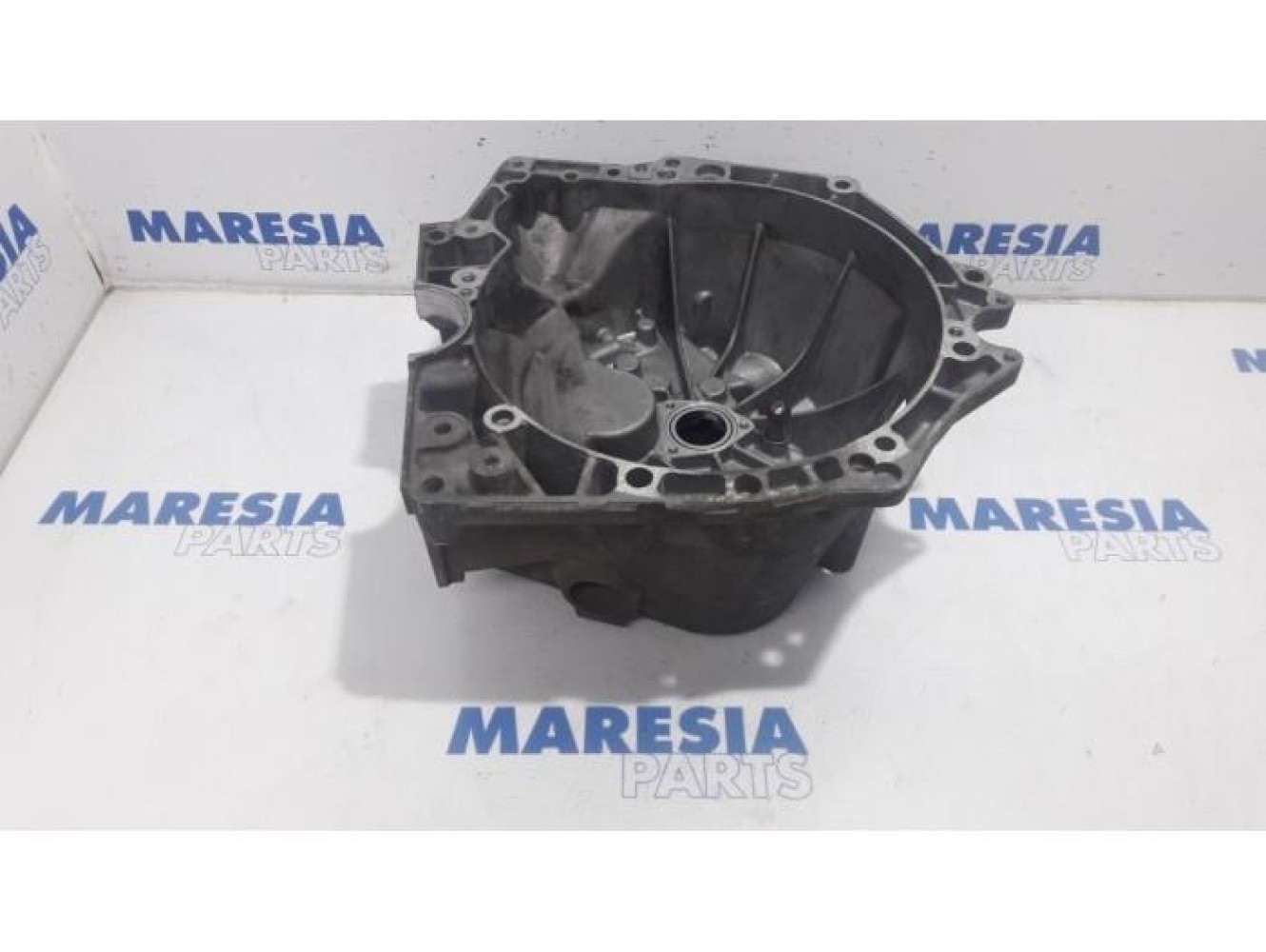Peugeot - Expert - Gearbox casing