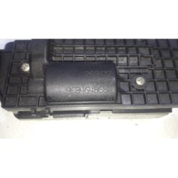 Peugeot - 5008 - Tailgate lock mechanism