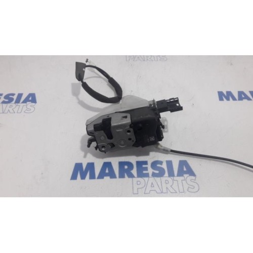 Peugeot - 5008 - Rear door lock mechanism 4-door, left