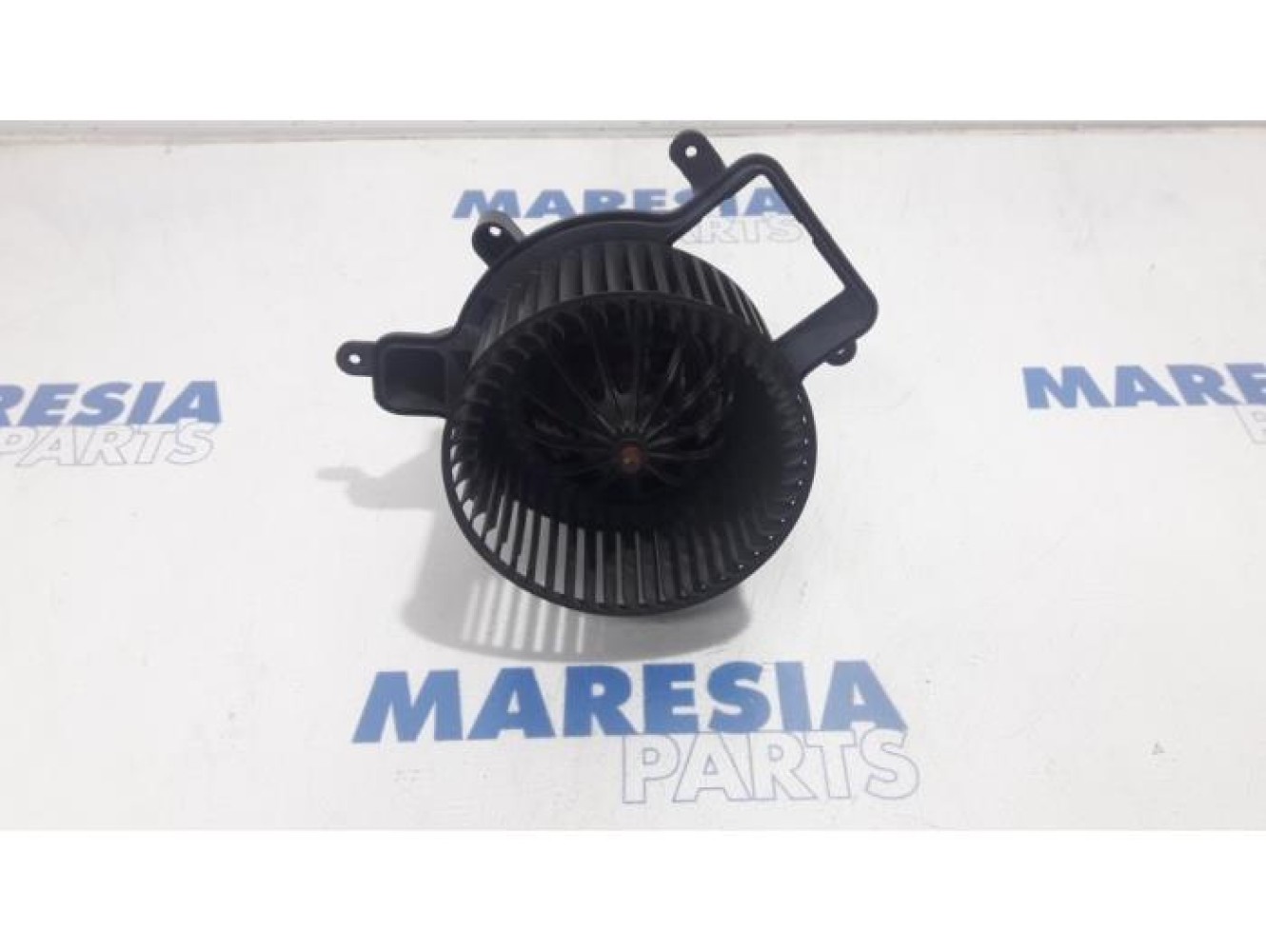 Peugeot - 5008 - Heating and ventilation fan motor