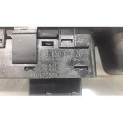 Peugeot - 5008 - Multi-functional window switch