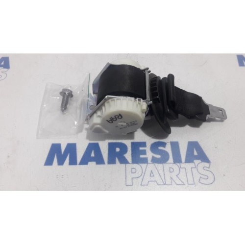 Peugeot - 5008 - Rear seatbelt, right
