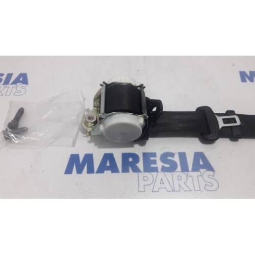 Peugeot - 5008 - Rear seatbelt, right