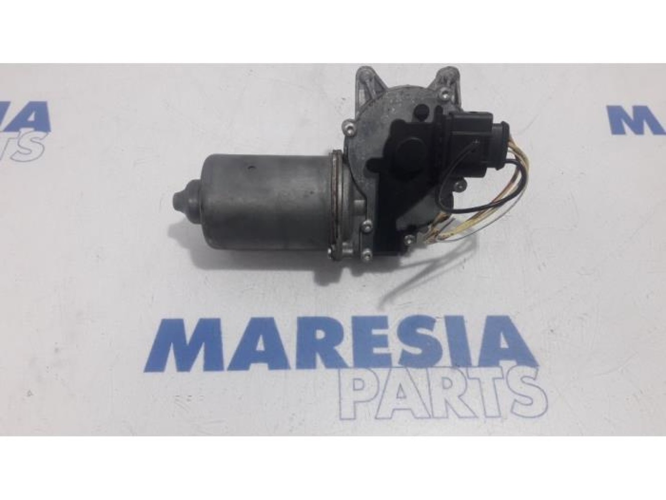 Fiat - Punto - Front wiper motor