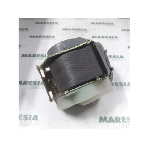 Renault - Megane - Rear seatbelt, right