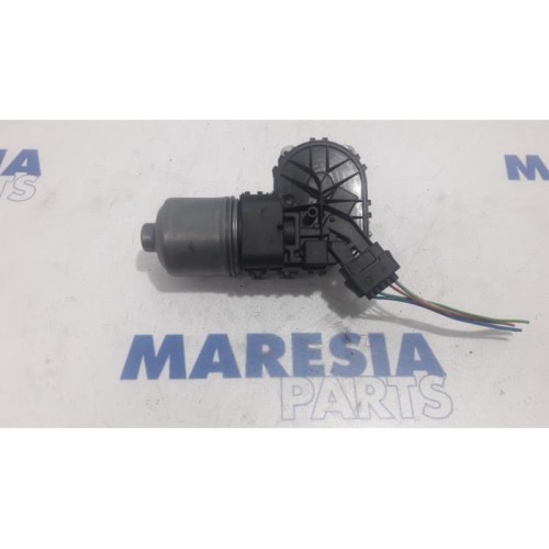 Peugeot - Partner - Front wiper motor