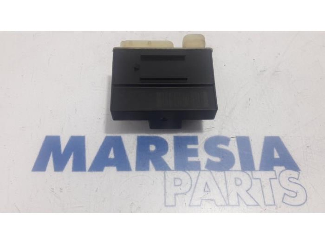 Peugeot - Partner - Glow plug relay