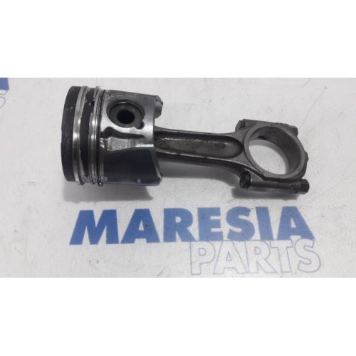 Citroen - C4 Picasso - Piston