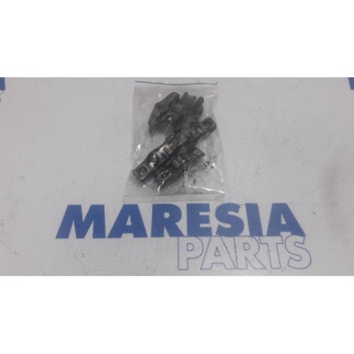 Citroen - C4 Picasso - Rocker arm