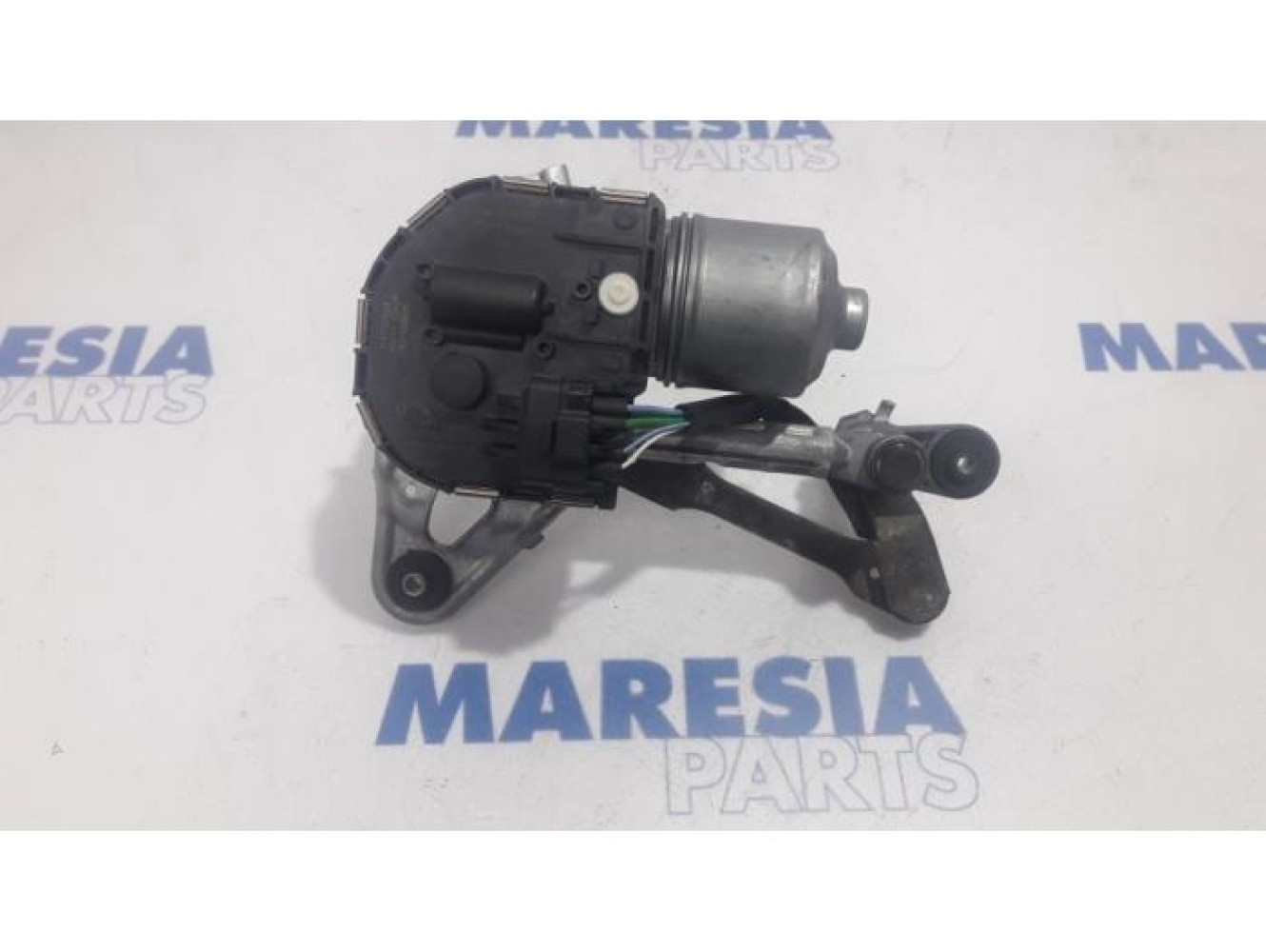 Peugeot - 5008 - Front wiper motor