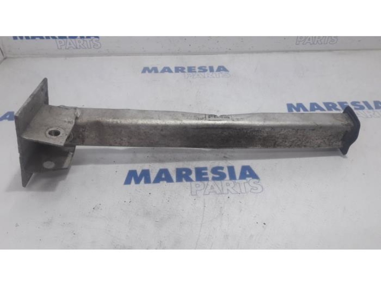 Peugeot - 5008 - Subframe