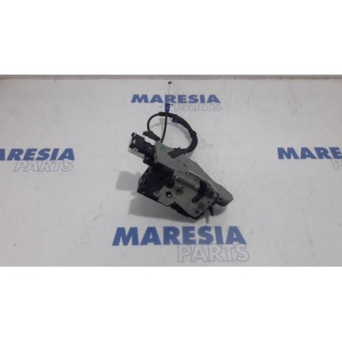 Citroen - C4 Picasso - Front door lock mechanism 4-door, right