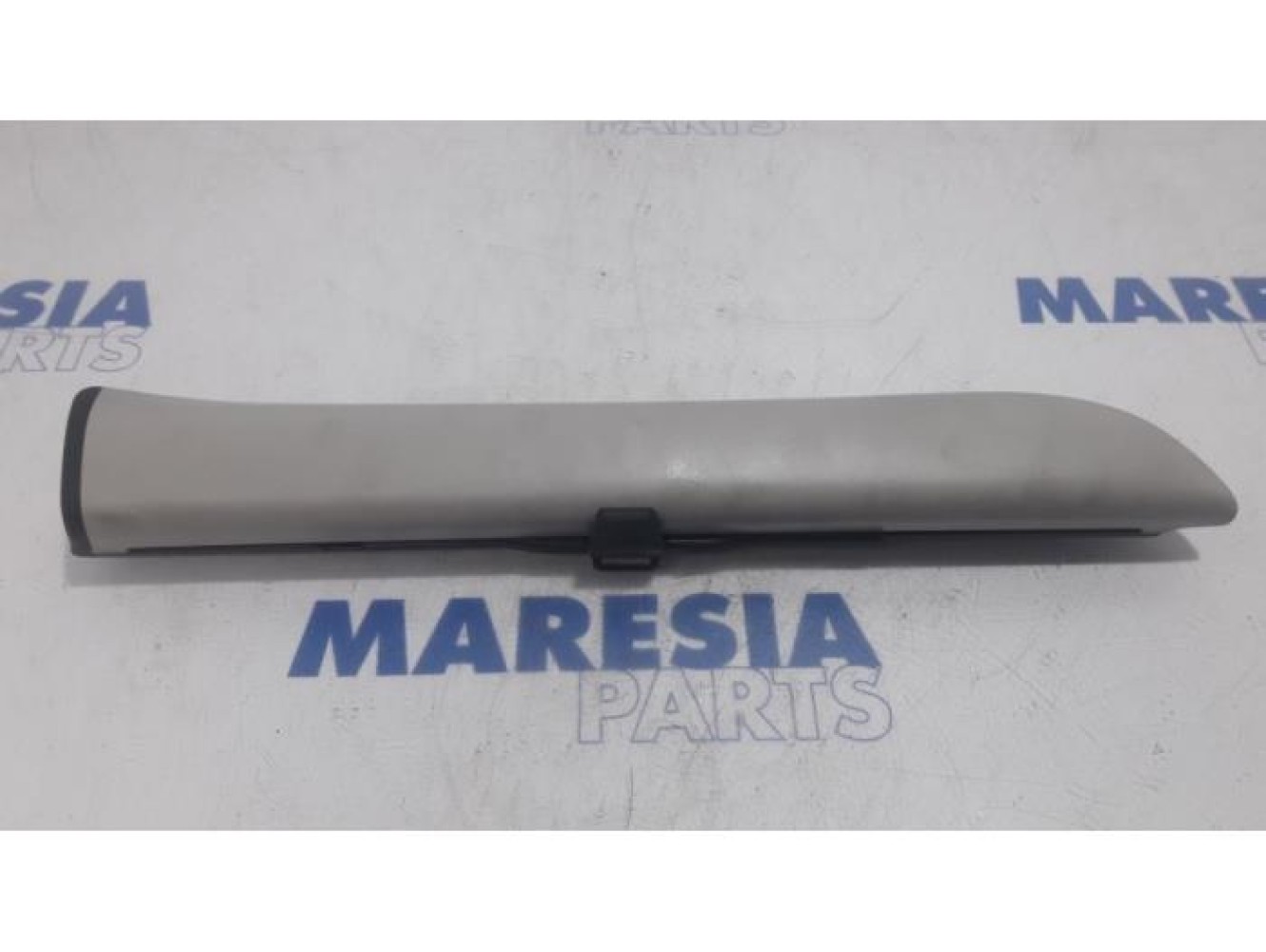 Citroen - C4 Picasso - Right blind
