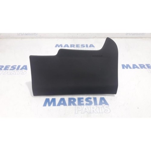 Citroen - C4 Picasso - Knee airbag, left
