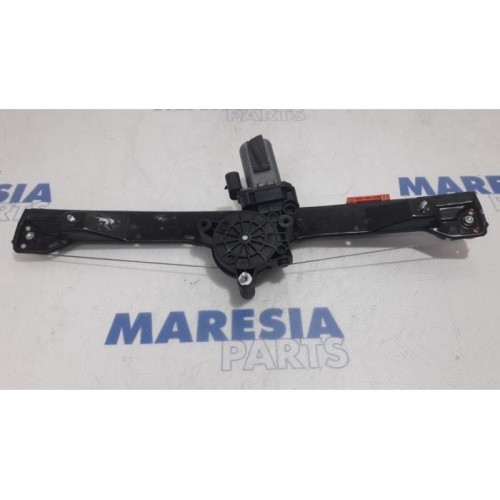 Fiat - Punto - Window mechanism 4-door, front right