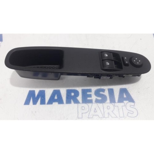 Fiat - Punto - Multi-functional window switch
