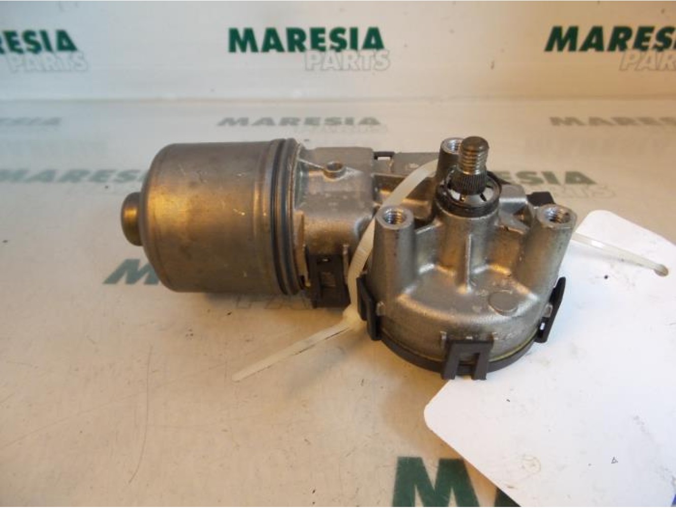 Peugeot - 206 - Front wiper motor