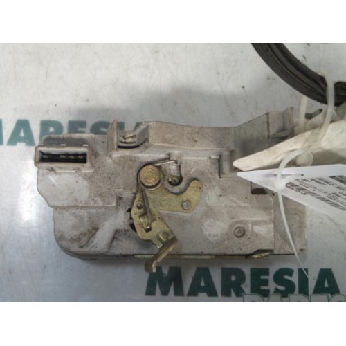 Peugeot - 307 - Rear door mechanism 4-door, right