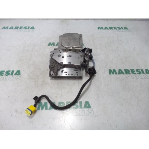 Renault - Clio - Bloc soupapes hydraulique