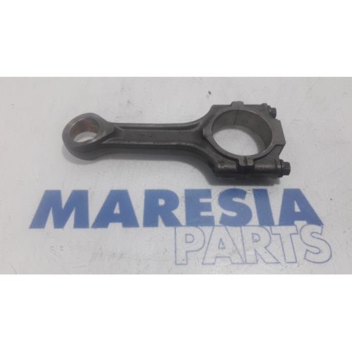 Fiat - Doblo - Connecting rod