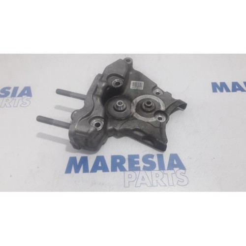 Fiat - Doblo - Engine mount