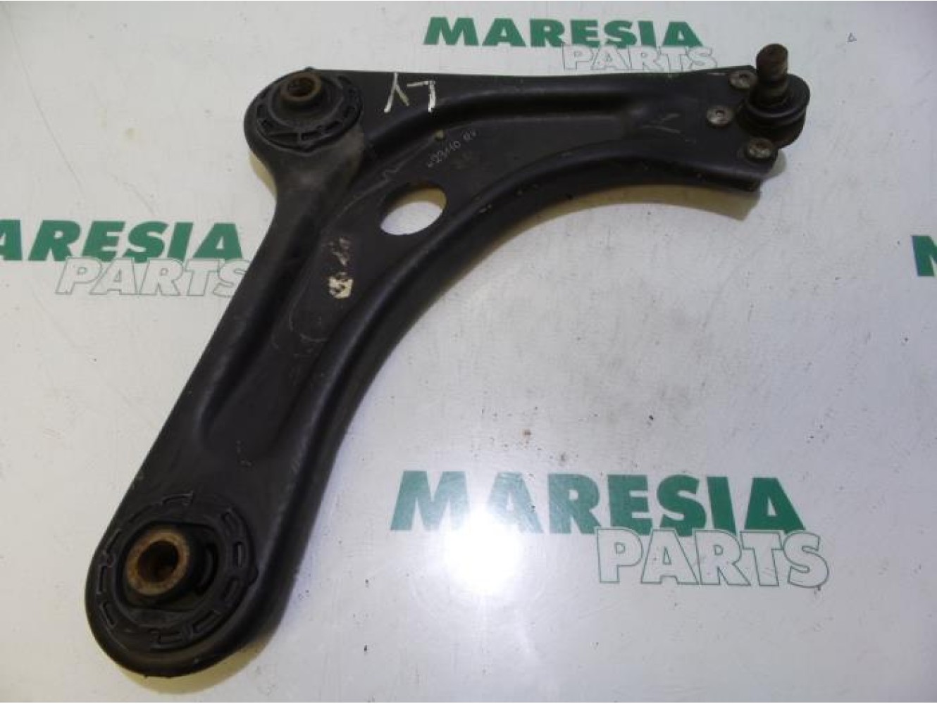 Citroen - C3 - Front lower wishbone, right