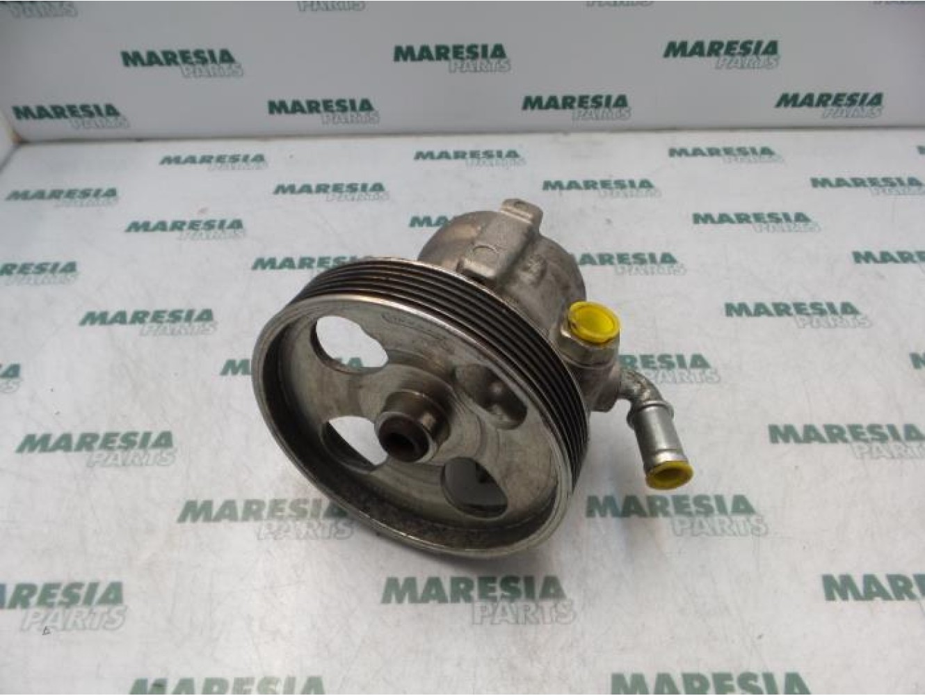 Peugeot - Partner - Power steering pump