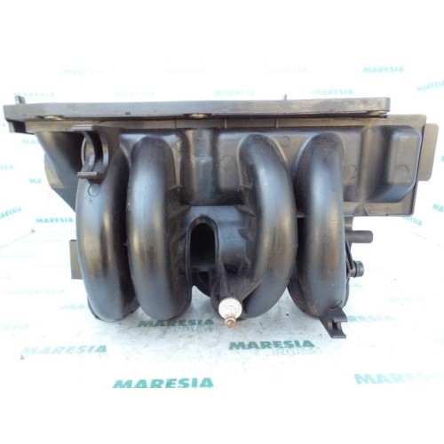 Renault - Clio - Intake manifold