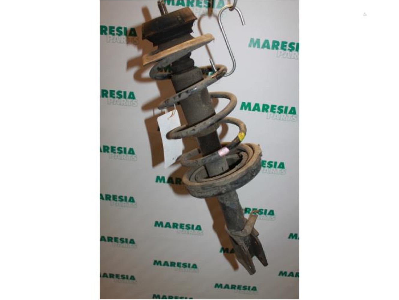 Renault - Kangoo - Front shock absorber rod, left