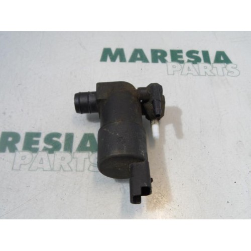 Citroen - C3 - Windscreen washer pump
