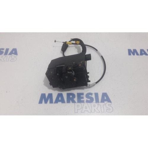 Peugeot - 308 - Rear door lock mechanism 4-door, left