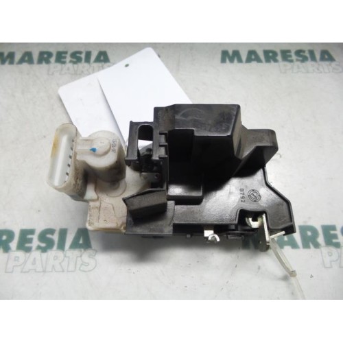 Fiat - Doblo - Door lock mechanism 4-door, front left