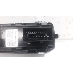Peugeot - 308 - Multi-functional window switch