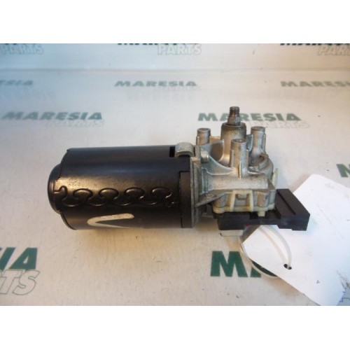 Fiat - Doblo - Front wiper motor