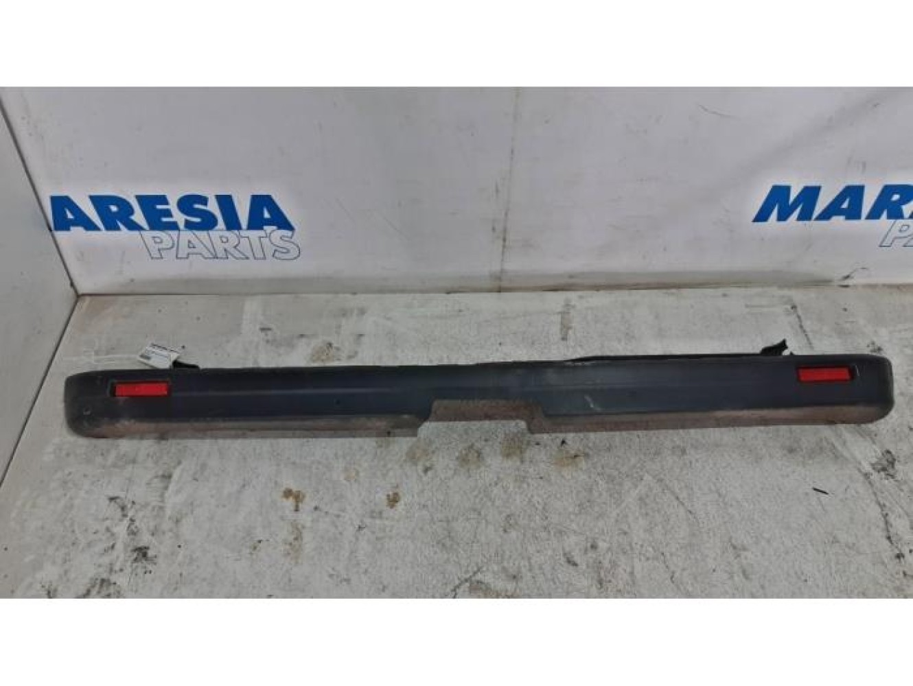 Opel - Vivaro - Rear bumper component, central