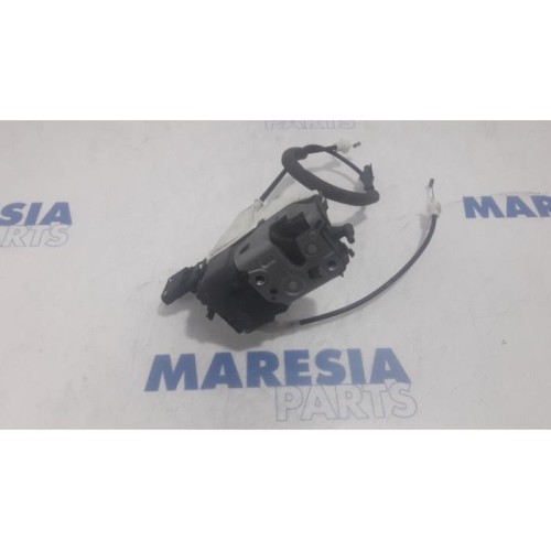 Peugeot - 3008 - Front door lock mechanism 4-door, right