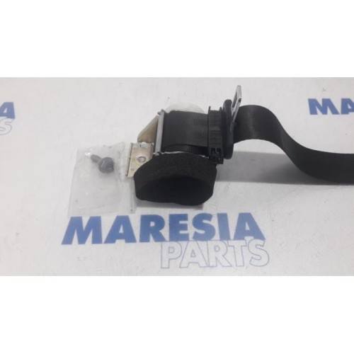 Peugeot - 3008 - Rear seatbelt, right